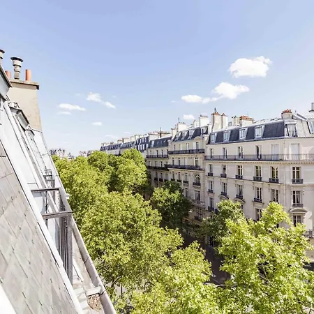 Bright And Comfortable 46 M For 2 With Balcony Paris